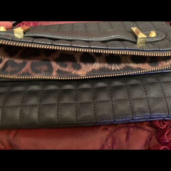 Jessica Simpson Scrap Black & Gold Fold Over Clutch-like Bag-Cute! - Picture 7 of 13